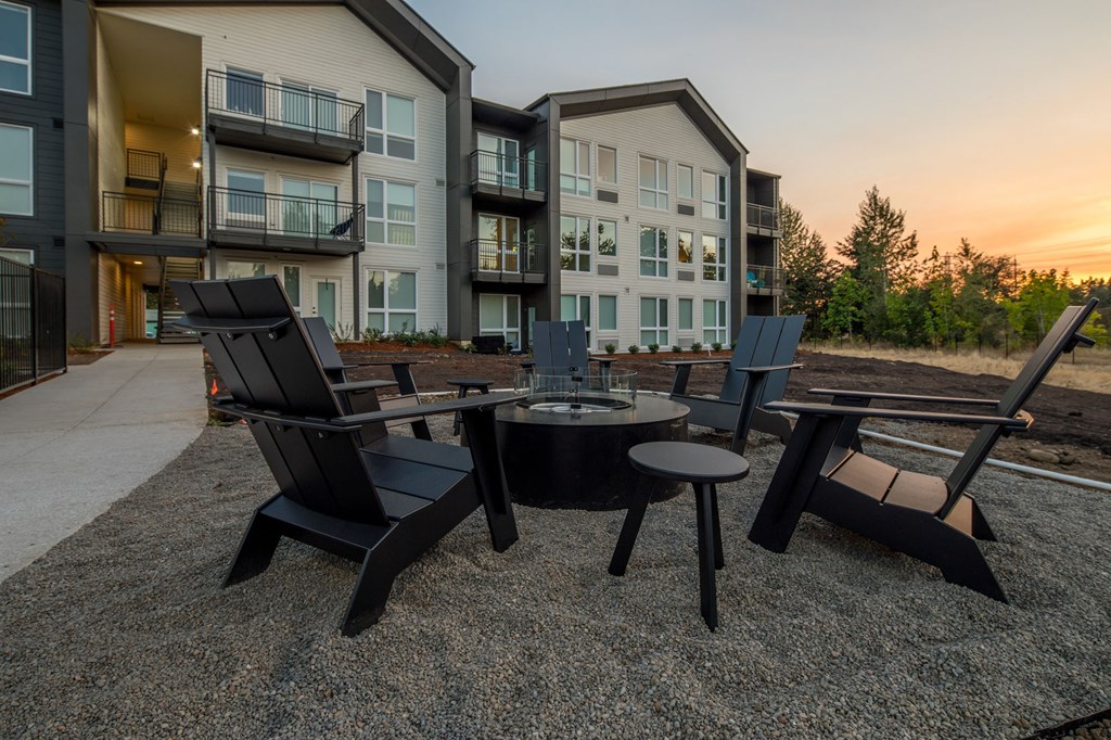 Heirloom_Portland_Oregon_JLL_Firepit