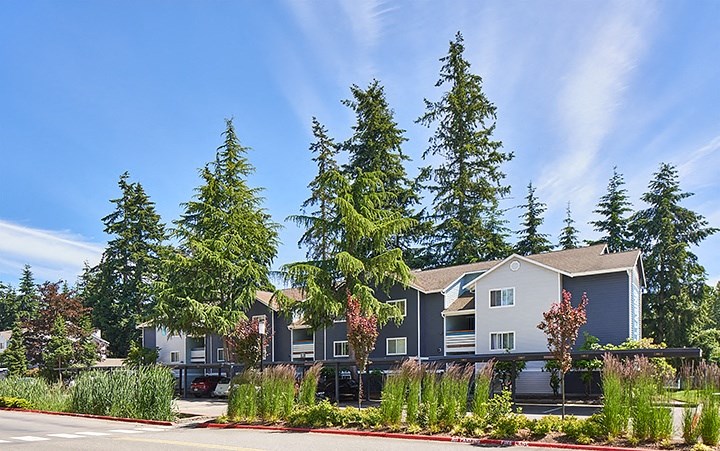 The Lakehouse Apartments Exterior of Buidling