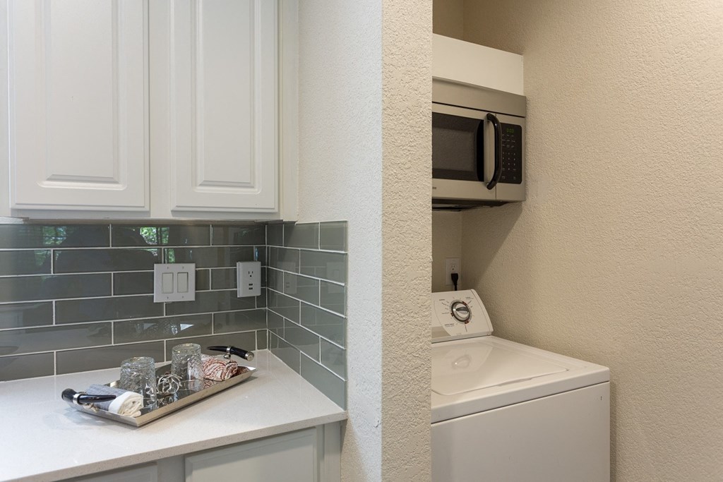 Retreat at Barton Creek Model Laundry Area