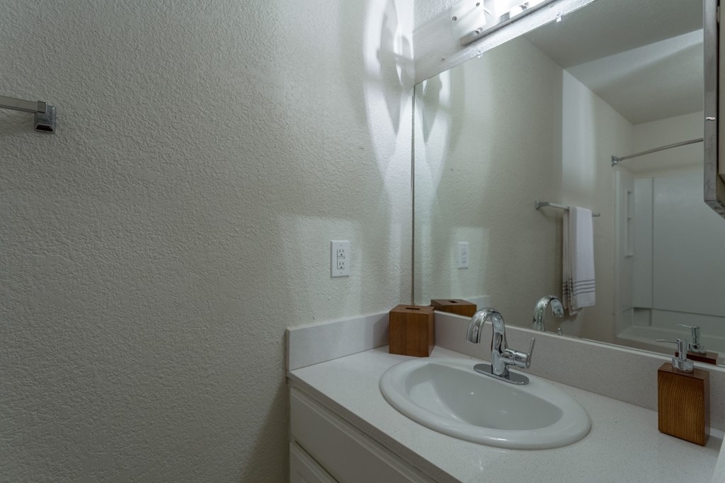 Retreat at Barton Creek Model Bathroom