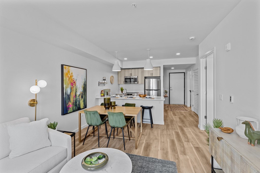 Zinnia is a similar property to Echo Lake Apartment Homes located in Shoreline