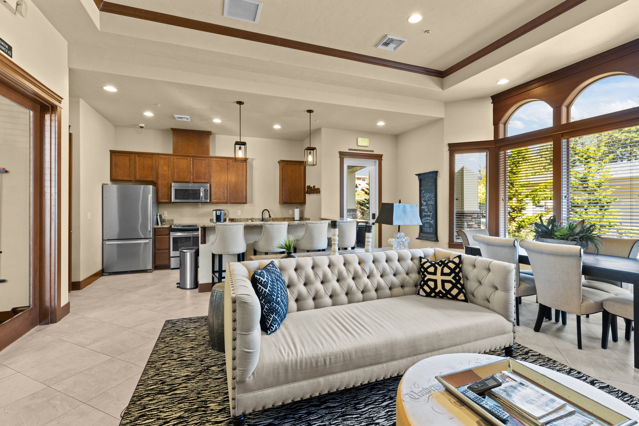 Little Tuscany Apartments & Townhomes is a similar property to The Huntington Apartments located in Olympia