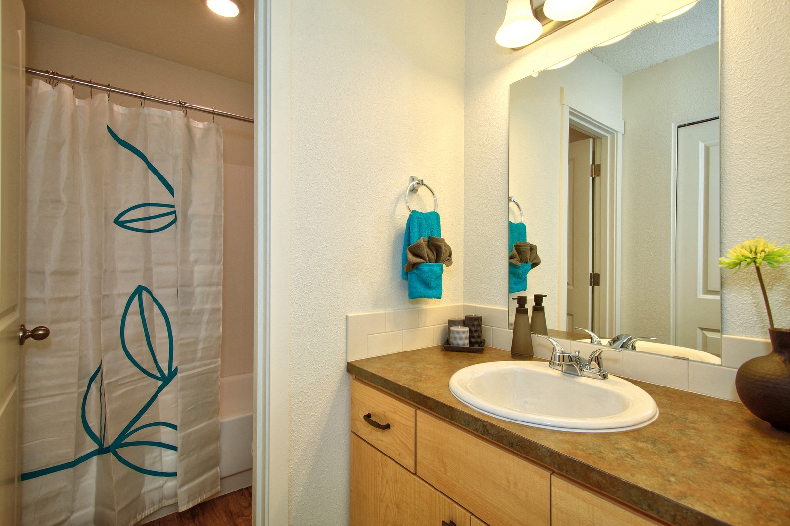 Parc Central_Vancouver WA_ Apartment Bathroom