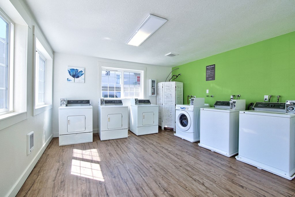 Parc East Apartments laundry room