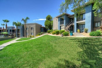 Domain 3201 Exterior Apartment Building View Property Image