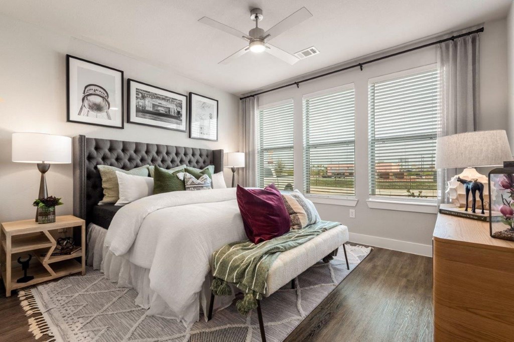 Alexan Gruene Crossing Apartments in New Braunfels, Texas Model Bedroom