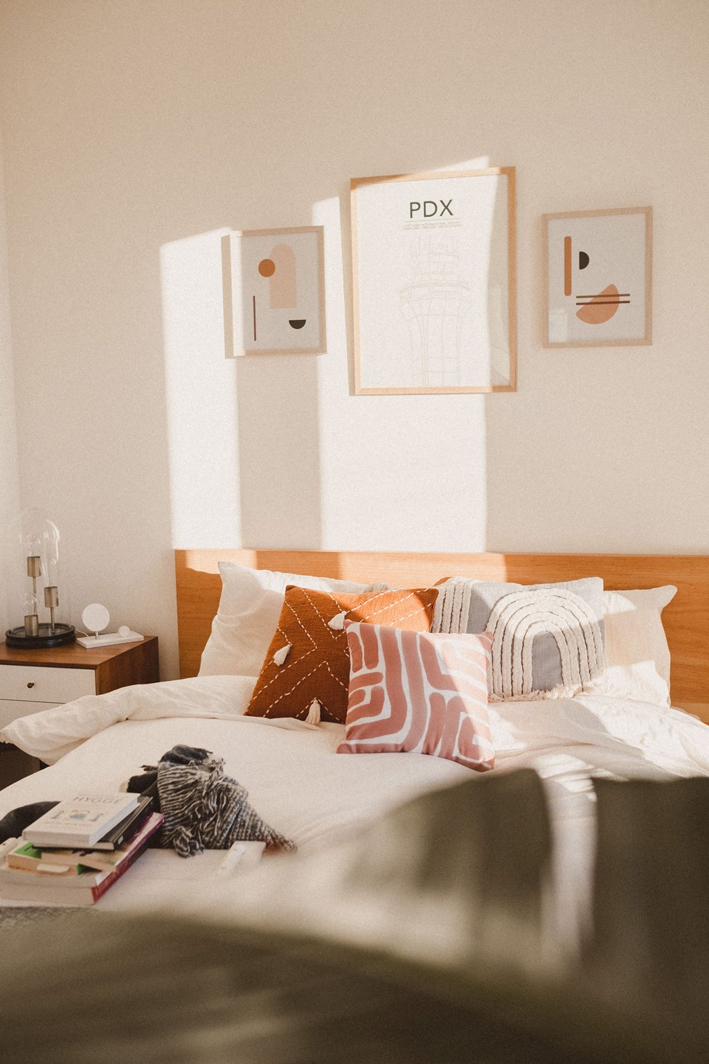 Meetinghouse_Portland_OR_Sellwood_Interior_Bed