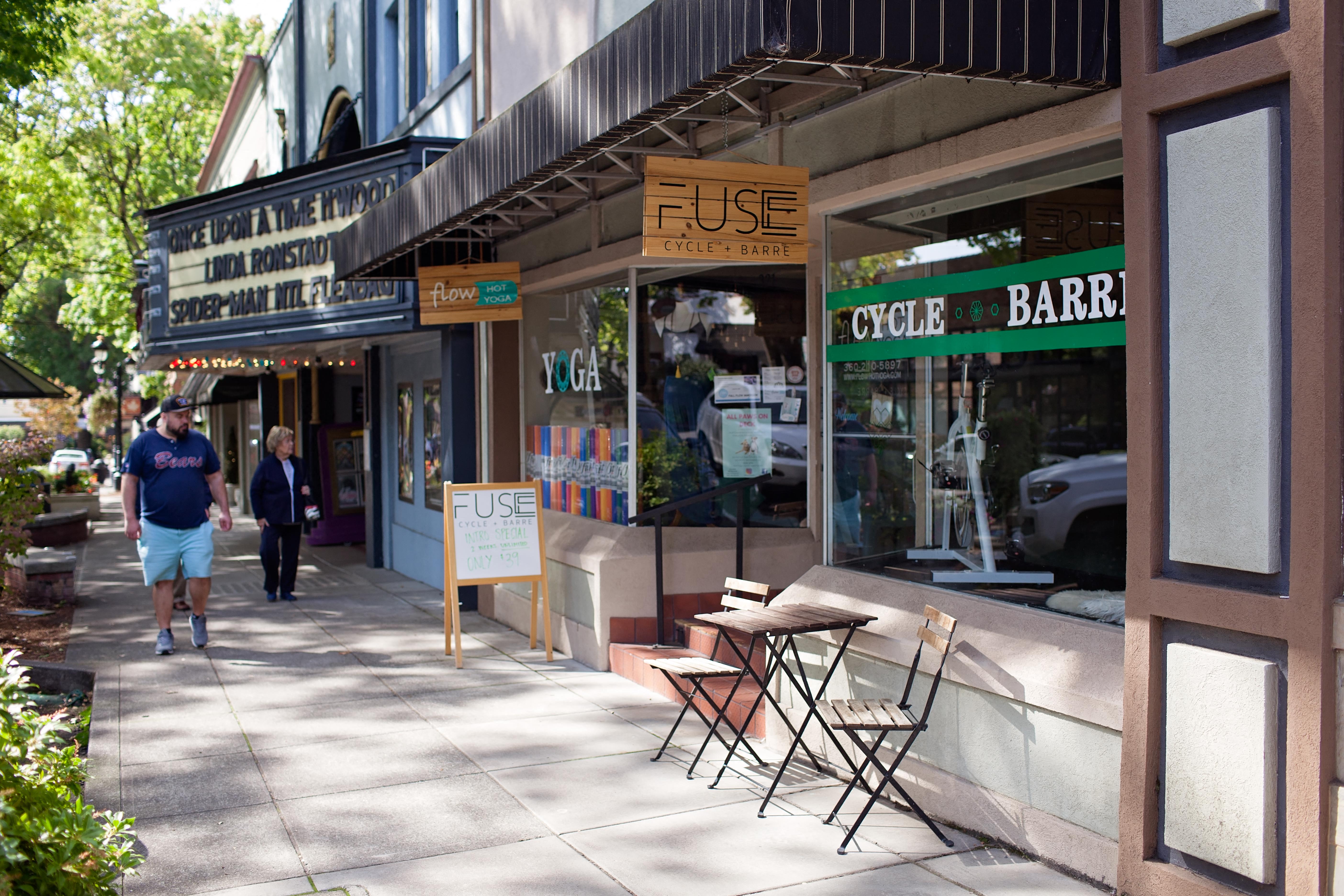 Washougal, WA Lookout at the Ridge Apartments store fronts