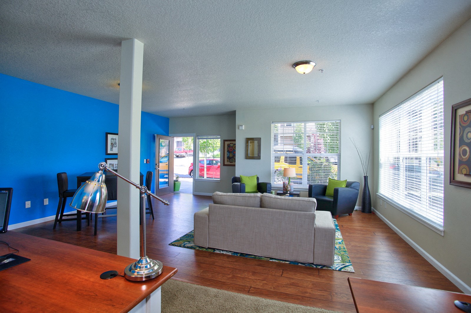 Washougal, WA Lookout at the Ridge Apartments leasing office interior