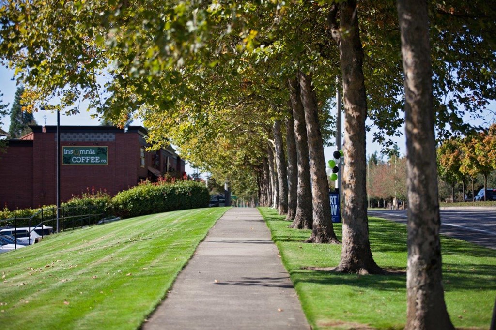 Sunset Crossing Apartments exterior and walk way