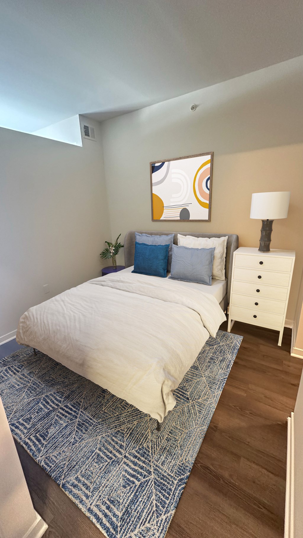 Alton Heights in Kansas City, Missouri Model Bedroom