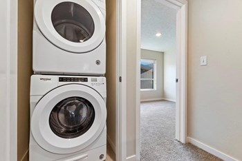 Ash and River Washer and Dryer - Photo Gallery 11