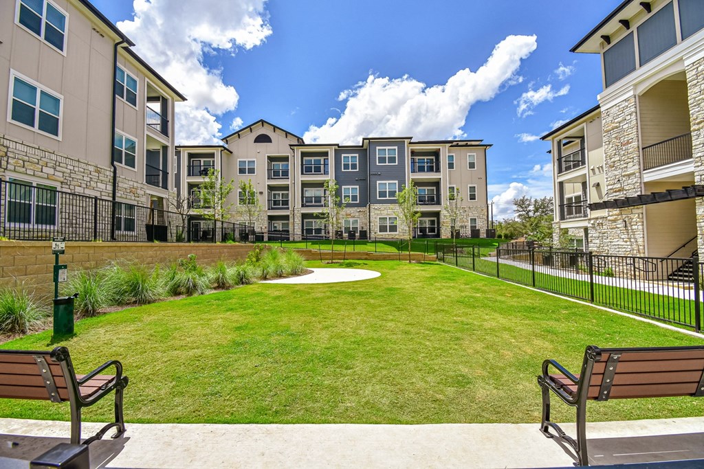 Aspire at Live Oak Community Courtyard