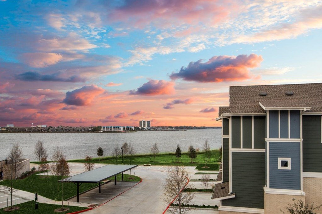 Aura Beacon Island Exterior and View