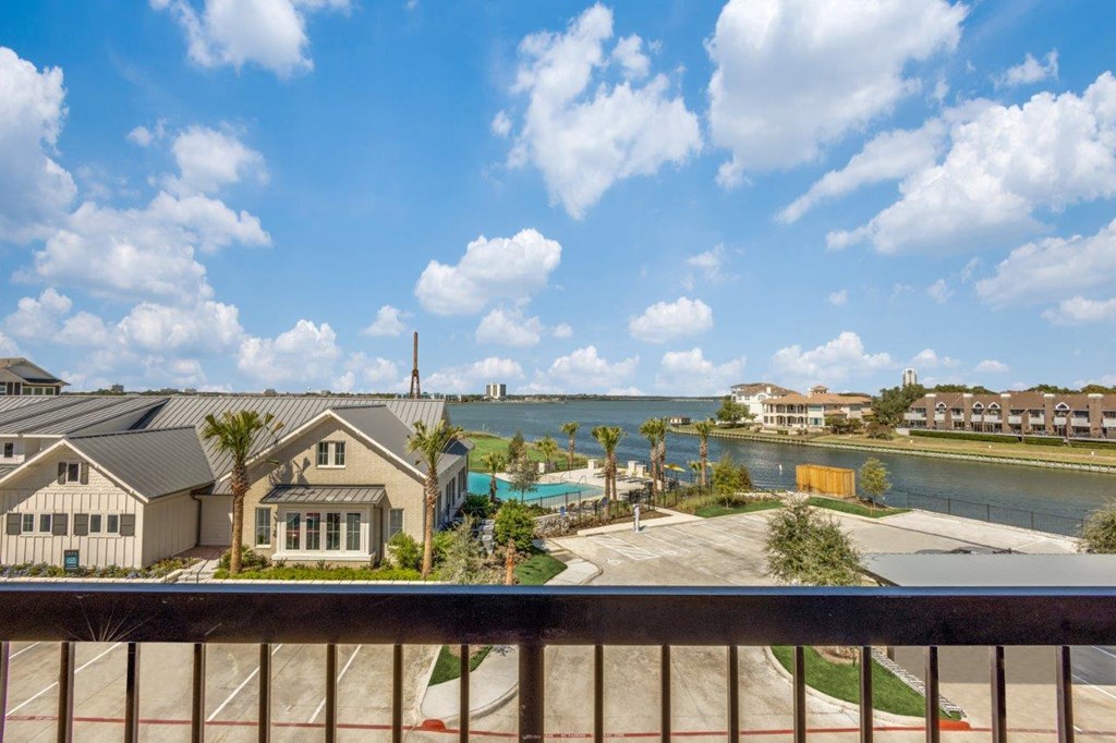 Aura Beacon Island View from Patio