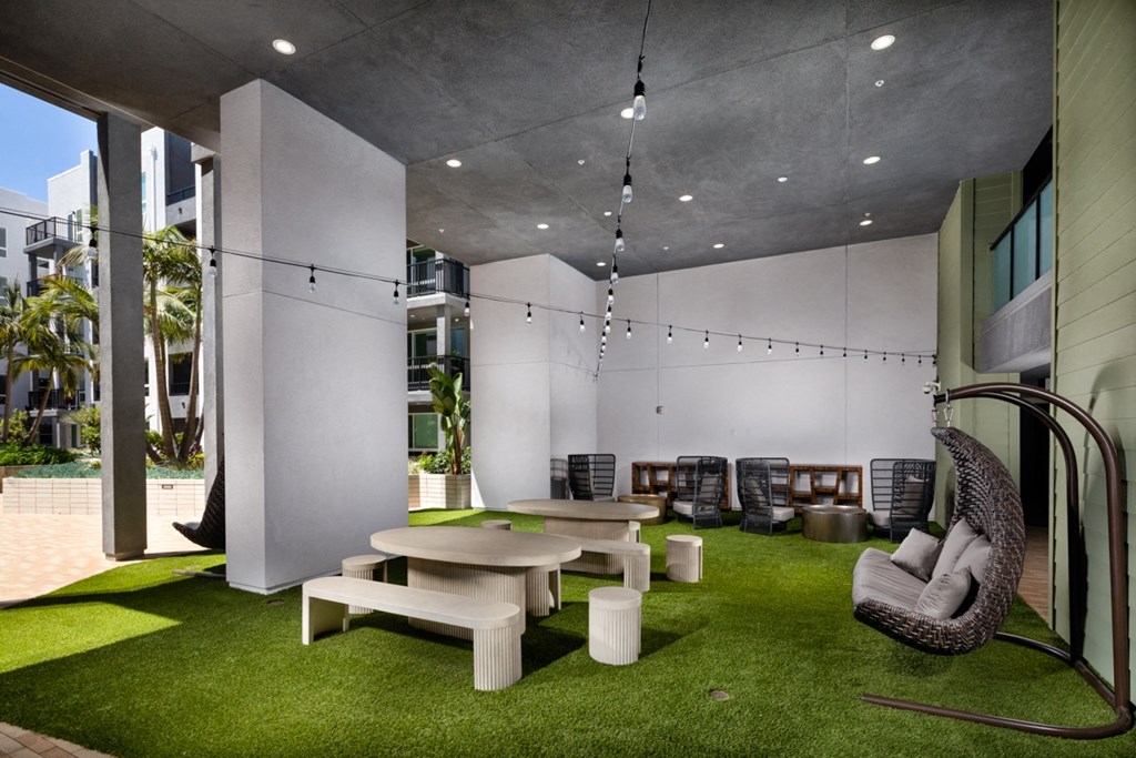 Park on First Apartments Outdoor Shaded Courtyard