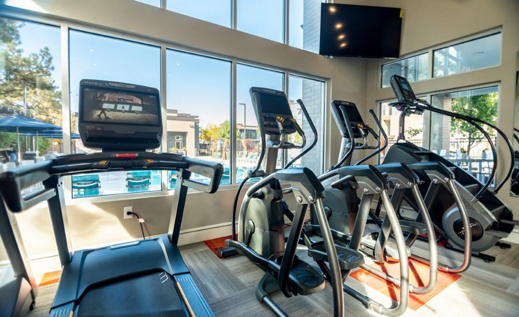 Axio 8400 Fitness Center