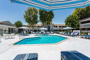 Axiom Tustin Apartments Swimming Pool - Photo Gallery 5