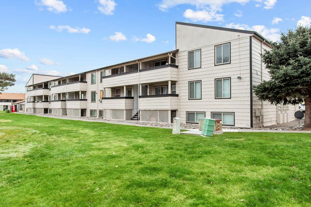 BRIX Apartments Exterior