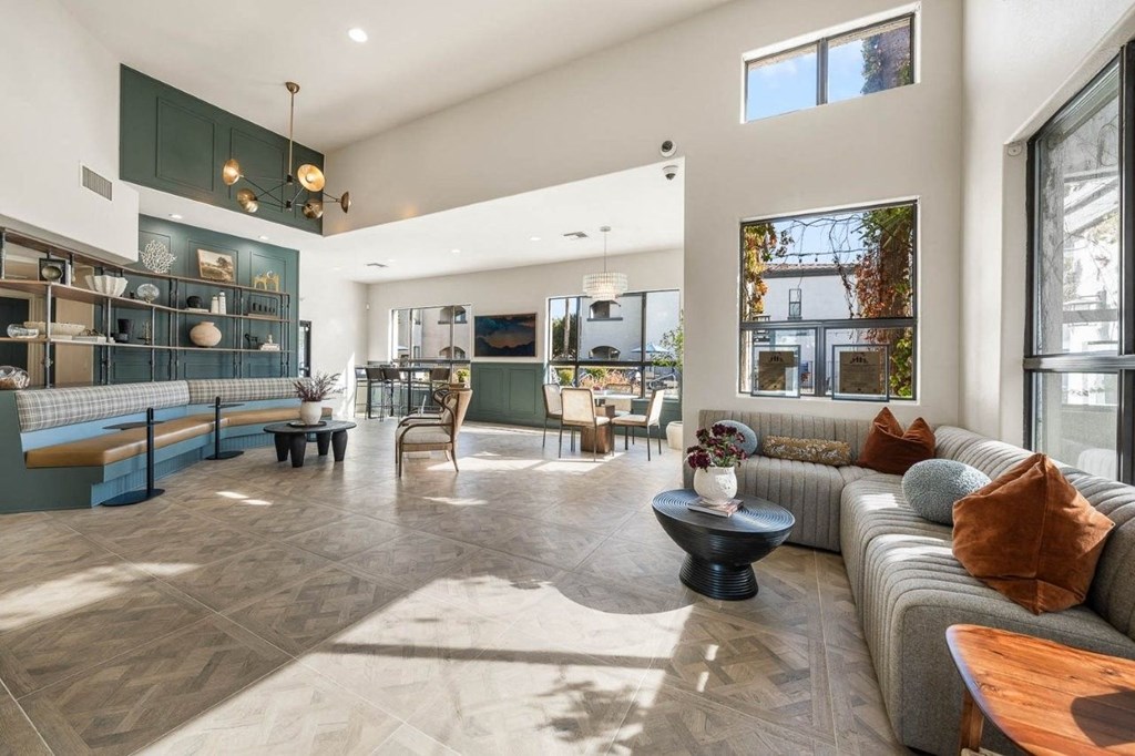 Bayside Apartments in Phoenix, Arizona Clubhouse Lounge