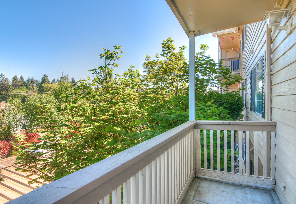 Bayview Apartment Homes Balcony