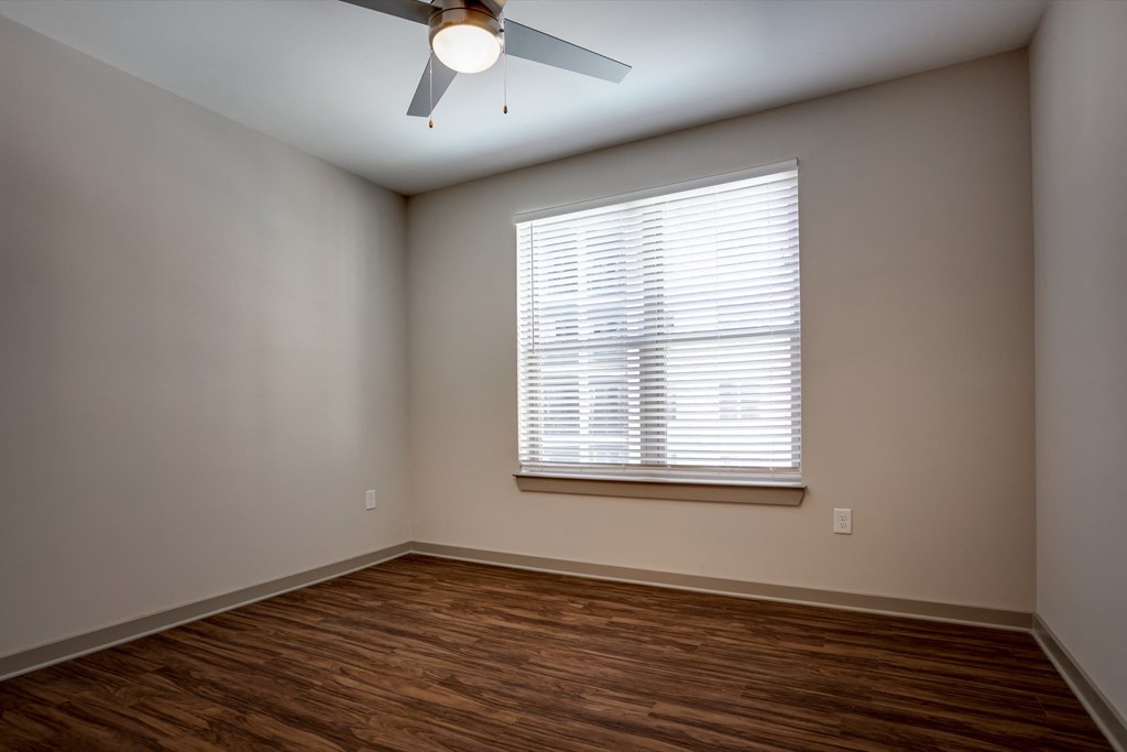 Alton Optimist Park Bedroom with Ceiling fan