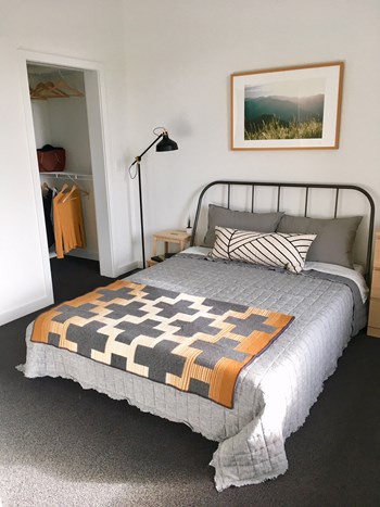 RangeApartments_Bend_Oregon_Interior_Bedroom - Photo Gallery 6
