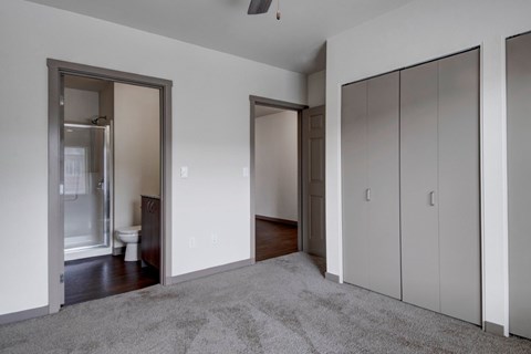 488 NE Bellevue Drive Studio Apartment for Rent