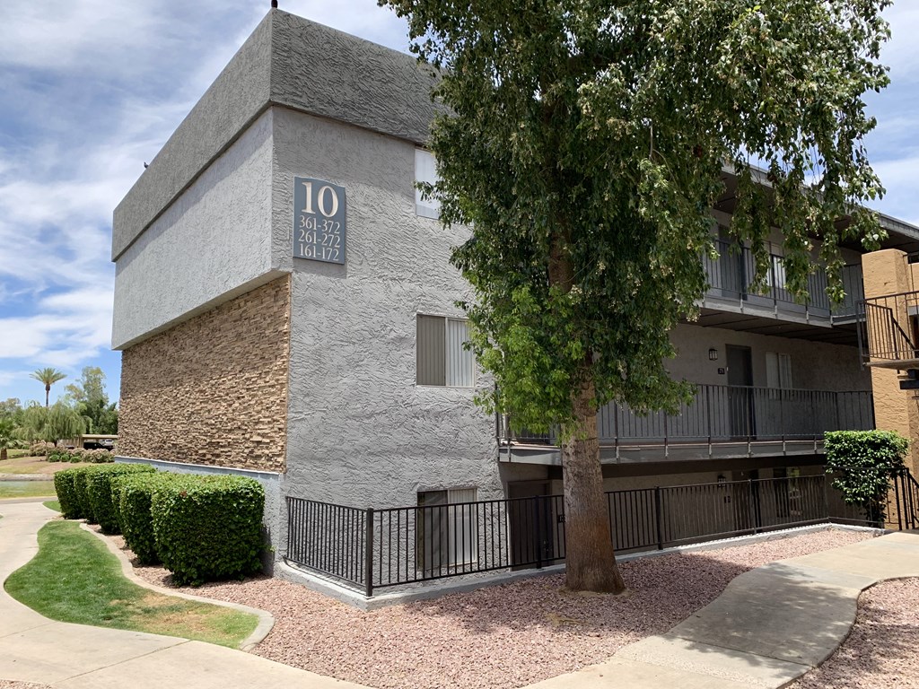 Biltmore on the Lake Apartments exterior photo