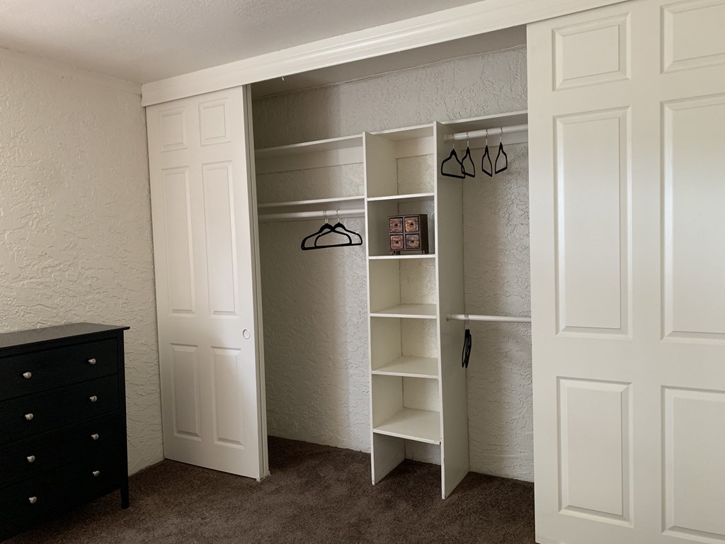 Biltmore on the Lake Apartments Closet with shelving