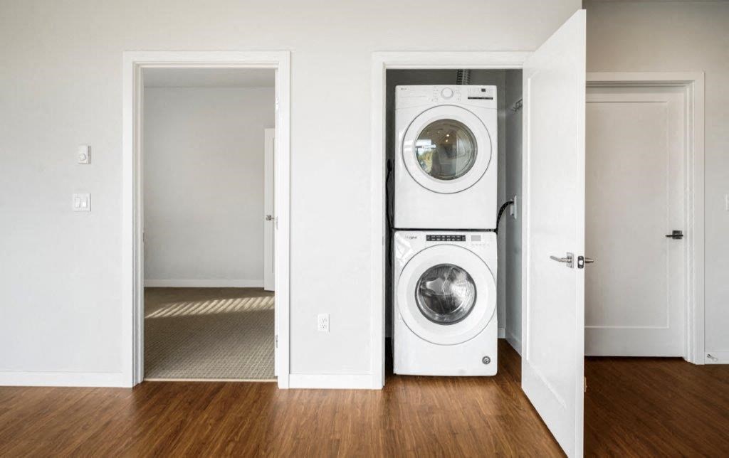 Blis Apartments Laundry Closet