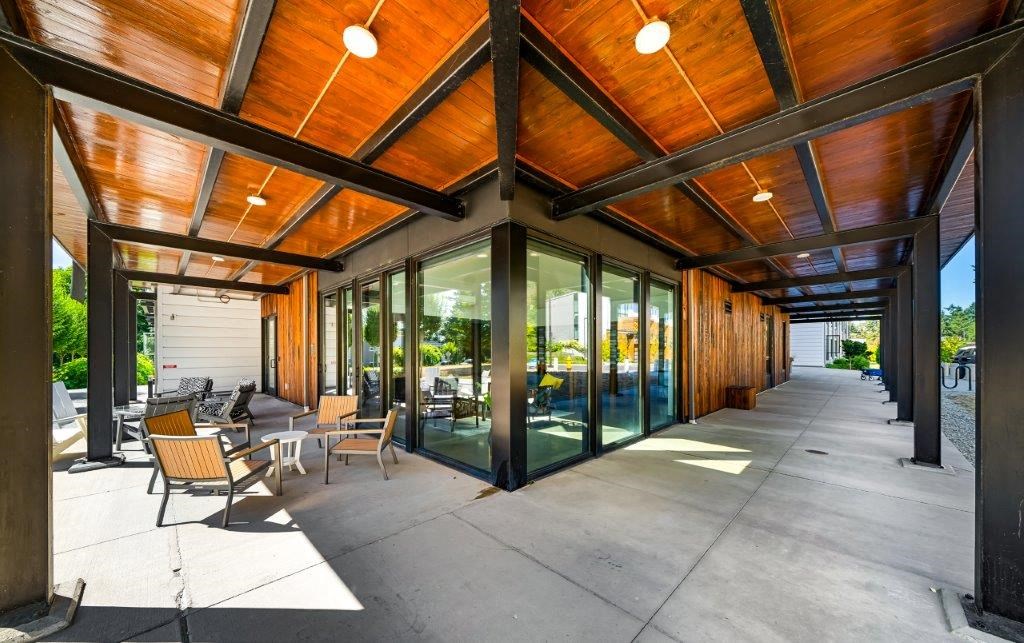 Blis Apartments Exterior