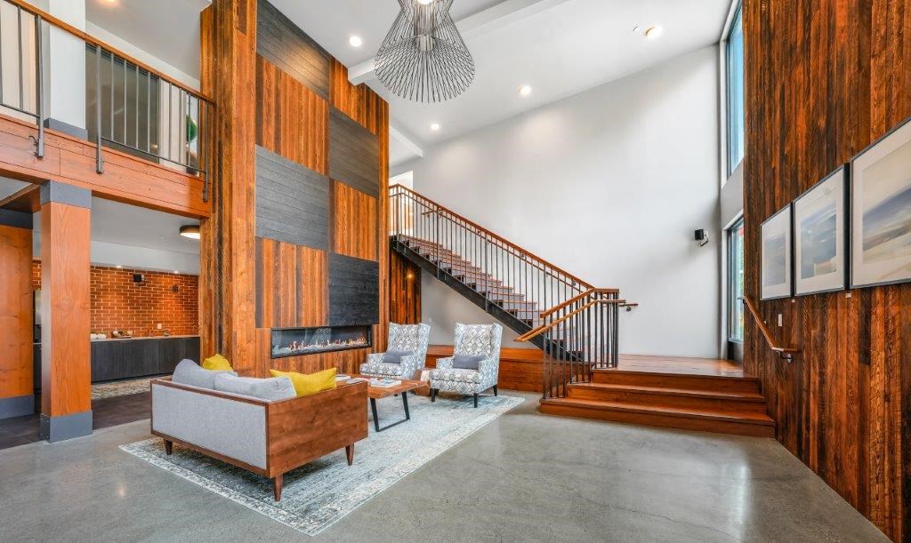 Blis Apartments Clubhouse Lounge