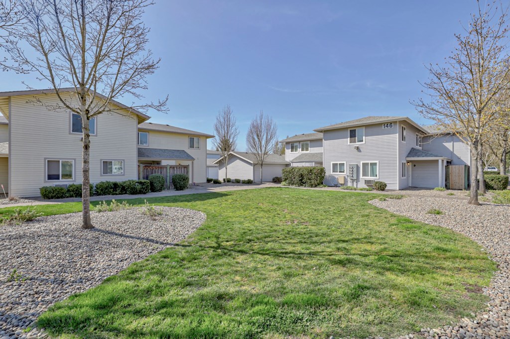 Brentwood Estates Springfield, OR landscaping