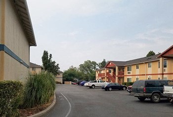 2281 Table Rock Road Studio-2 Beds Apartment for Rent - Photo Gallery 2