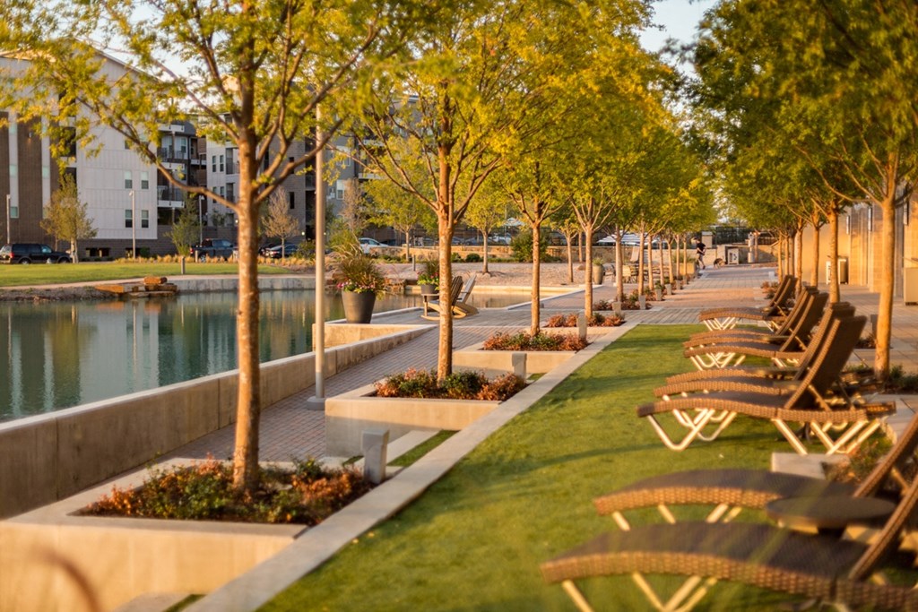 Discovery at the Realm Apartments river seating