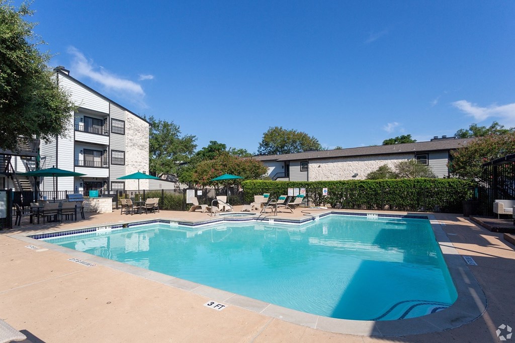 Retreat at Barton Creek Swimming Pool