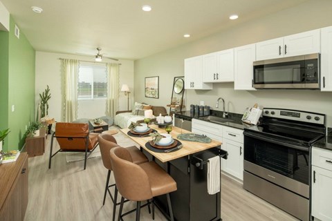 9910 W. Montebello Ave. 2 Beds Apartment for Rent
