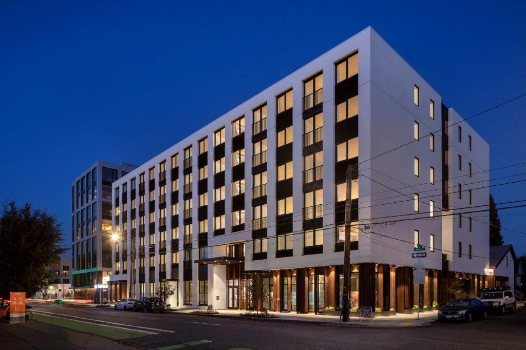 the building in which the hotel is located