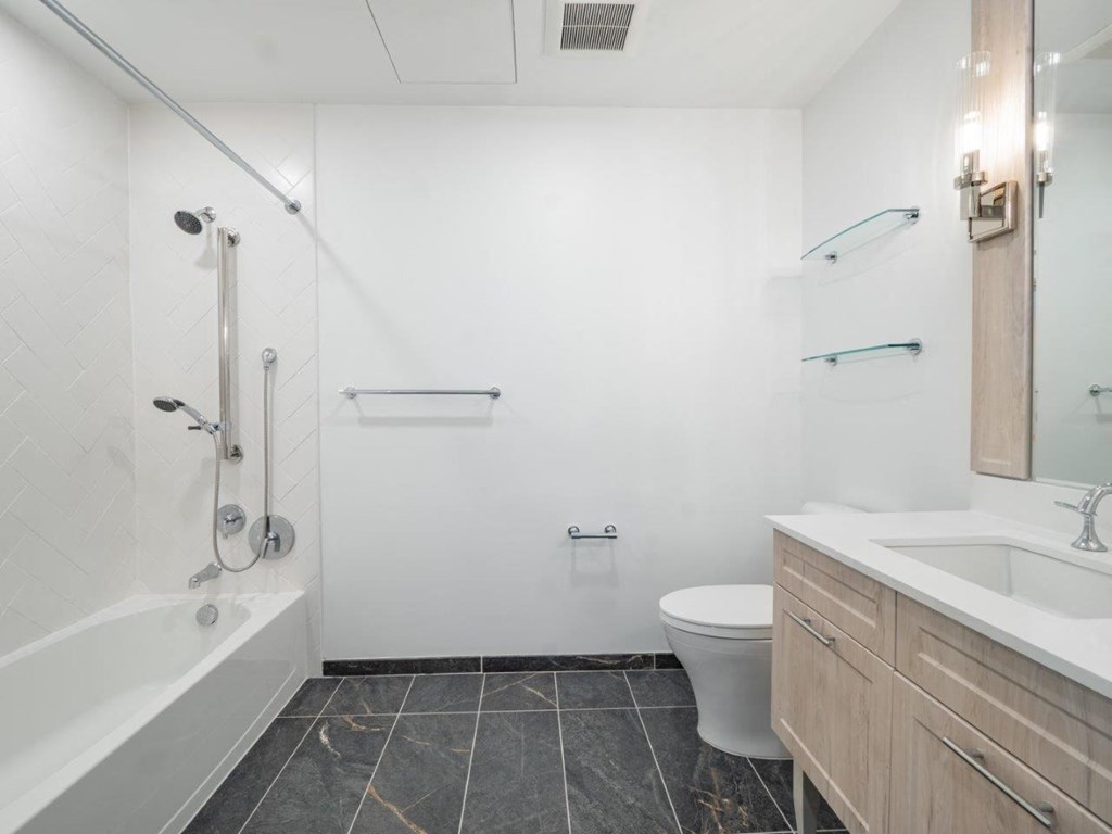 Capitol Rose Luxury Apartments in Washington, DC Bathroom