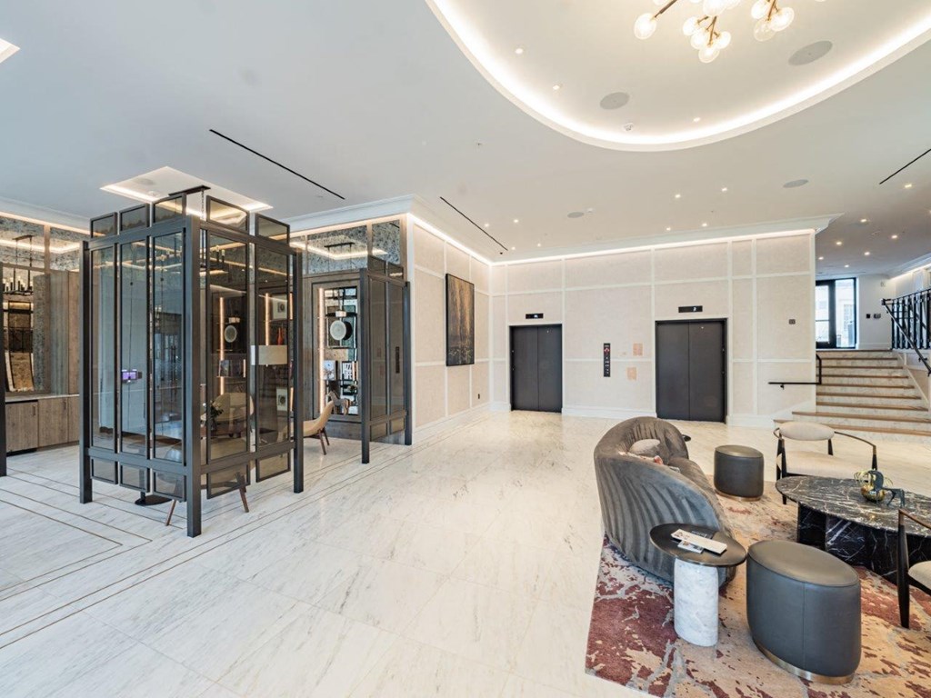 Capitol Rose Luxury Apartments in Washington, DC Clubhouse Lounge