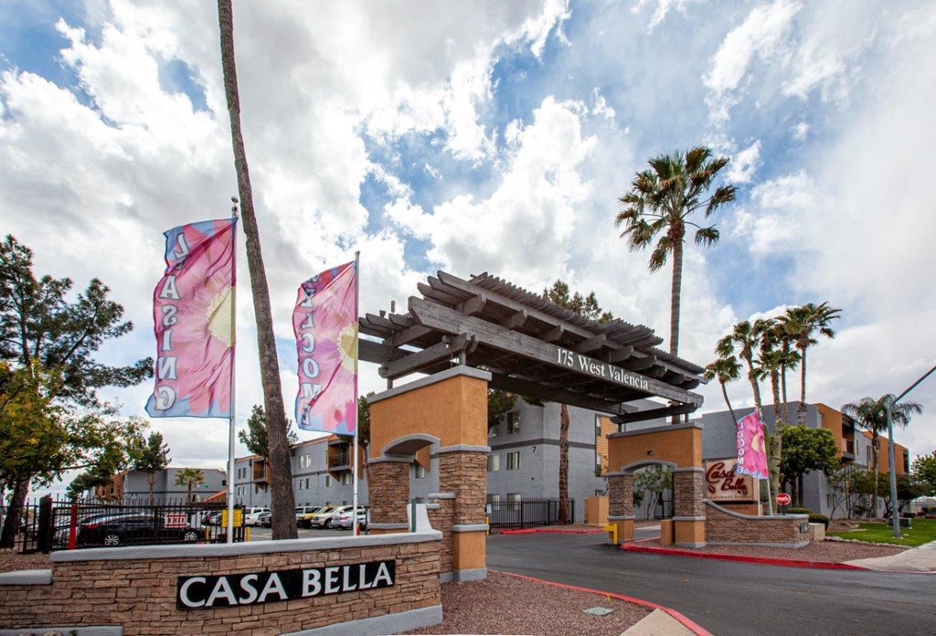 Casa Bella Entrance and Exterior