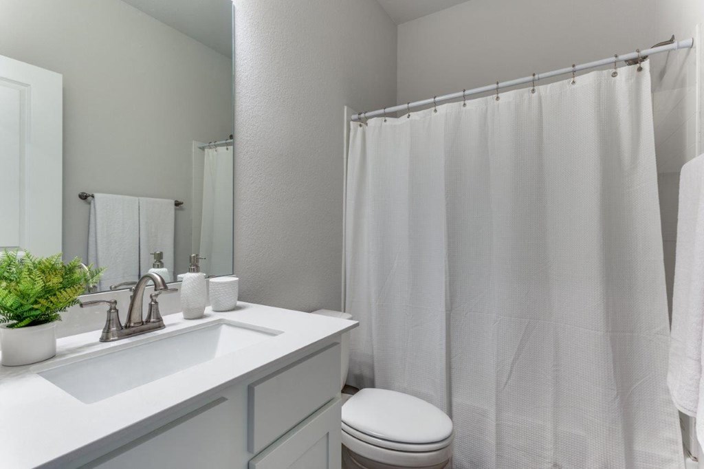 Caso Santa Rita Ranch Model Bathroom