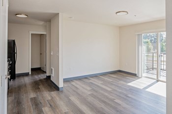 Claxter Crossing Living Room - Photo Gallery 6