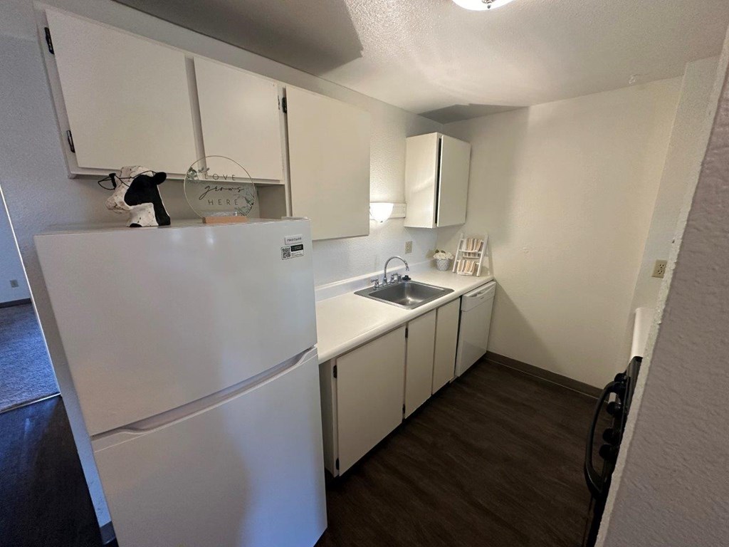 Clearwater Square Apartments in Kennewick, Washington Kitchen