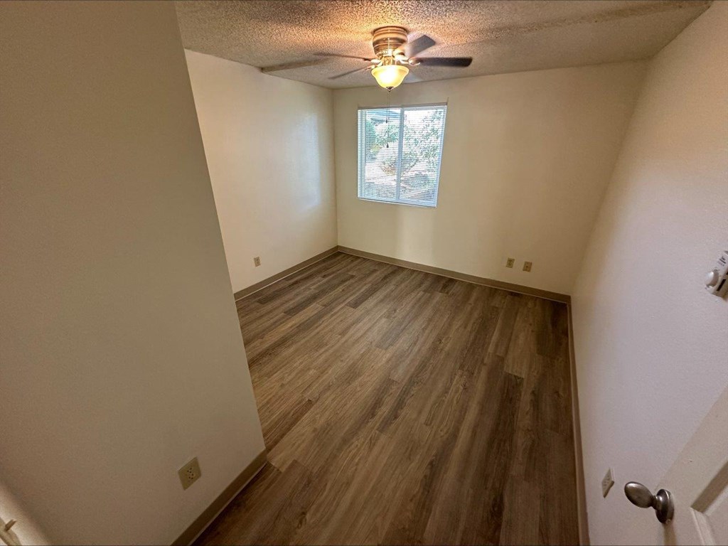 Clearwater Square Apartments in Kennewick, Washington Bedroom