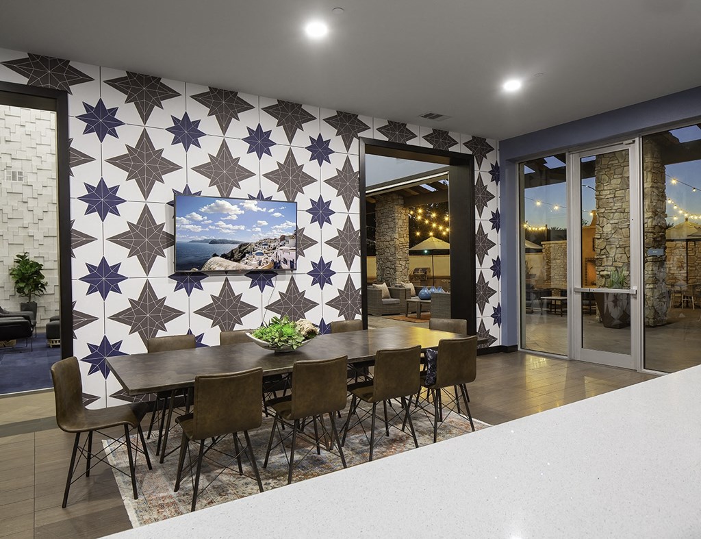 Casalago Eastlake Apartments Clubhouse Kitchen and Seating