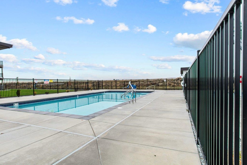 Columbia Riverwalk Pool