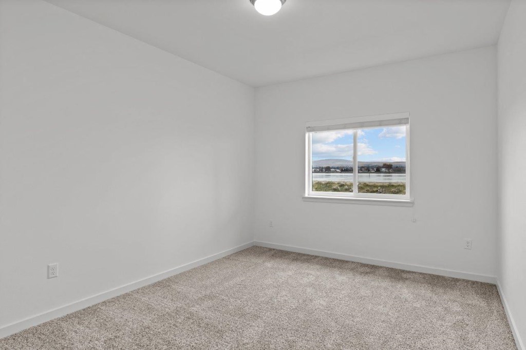 Columbia Riverwalk Model Bedroom