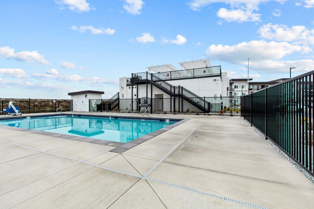 Columbia Riverwalk Clubhouse and Pool